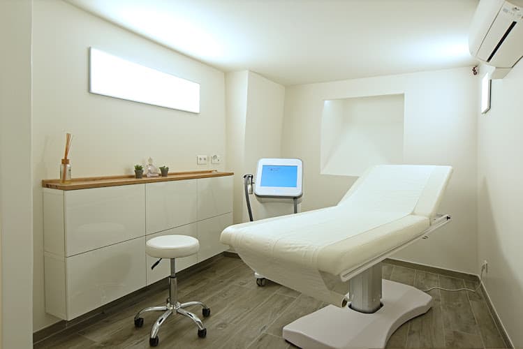 Docteur Fatya Assadi | Médecin Esthétique Paris