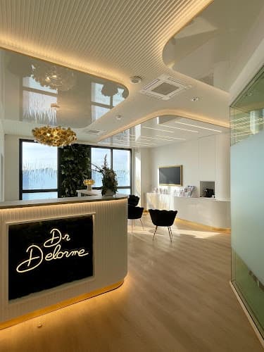 Dr Nadia Delorme - Dermatologue et Médecine Esthétique Angers