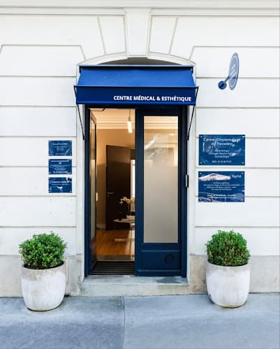 Dr Michael Benoilid Surgeon Plastic Clinical Aesthetic Paris 16 - Surgery Reduction Mammary Prosthesis - Botox