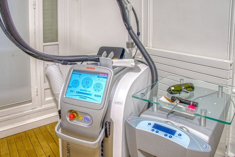 Centre Du Champ Mars - Montparnasse Medicine Aesthetics And Laser