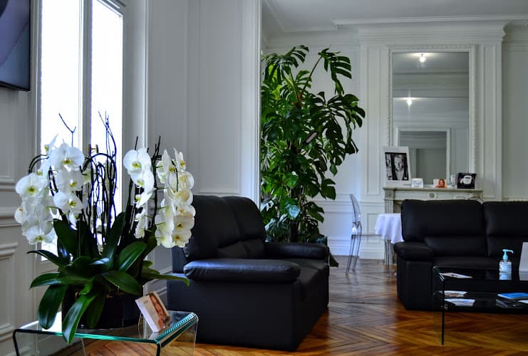 Maison Magnifisens - Médecine esthétique Paris 8